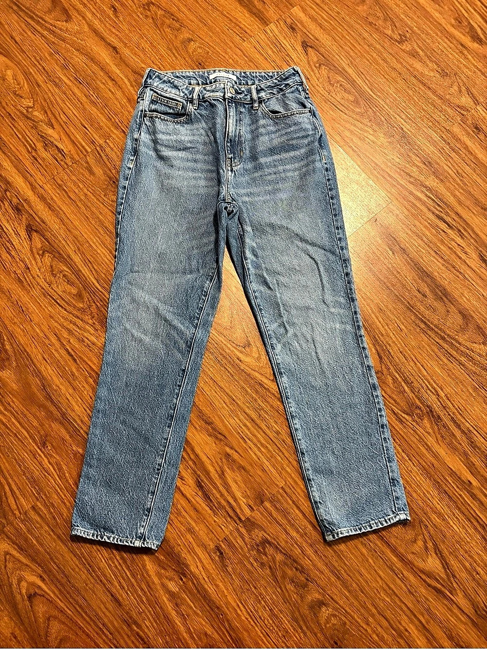 PacSun Women's Blue Medium Wash Straight Leg High Rise Cotton Mom Jeans -Size 27